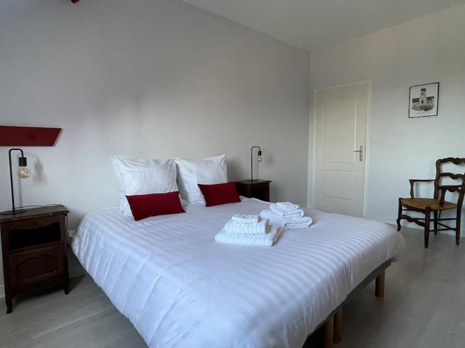 Gite Omaha 3 Etoiles - La Ferme Delaunay Saint-Come-du-Mont 外观 照片